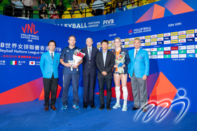 大會致送紀念品予各球隊以感謝他們出席「FIVB世界女排聯賽香港2019」賽事，並祝願各隊於其他分站能夠奪得好成績。