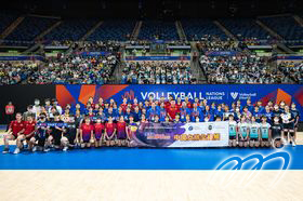 China Women's National Volleyball Team conducted a session with the Hong Kong Junior Women's Volleyball Team, Hong Kong Youth Girls Volleyball Team and students from other local institutions.