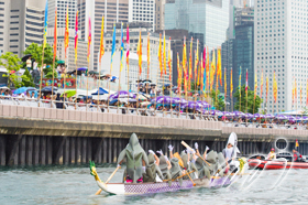 Spectators are crowding along the Central Harbourfront to watch the Fancy Dress Competition.