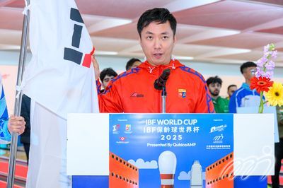 保齡球運動員胡兆康先生代表運動員致辭