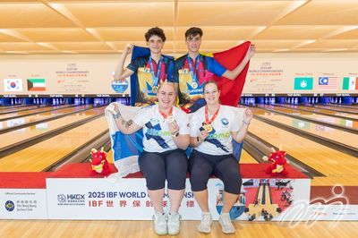 男子双人赛: 罗马尼亚队的德格拿&比拉斯贝斯获得金牌。 女子双人赛: 芬兰队的柏嘉宁&高丝特宁获得金牌。