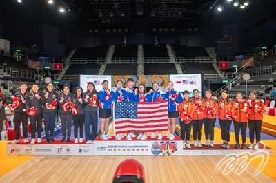 女子队伍总排名: 女子组总排名奖项由美国夺得金牌，新加坡获得银牌及马来西亚取得铜牌。