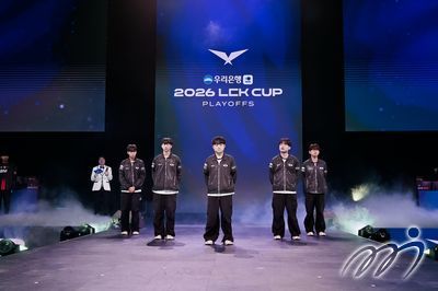 首日敗者組決賽其中一隊出賽隊伍Dplus KIA (DK) 進場。