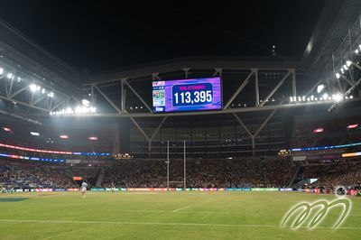 The Hong Kong Sevens three-day attendance of 113,395 is confirmed on the big screen on Sunday night