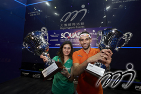 Nour El Sherbini (left) and Mohamed Elshorbagy (right) took a celebratory photo together after the prize presentation ceremony.