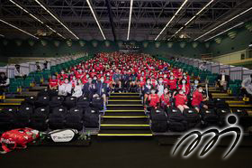 The Junior Development Clinic with over 300 youngsters was conducted by Mr. Max Lee, the former Hong Kong Men's Champion. Plus, two world's top men's players, the world no.6 Egyptian Marwan ElShorbagy, and world no.13, Nicolas Mueller from Switzerland were invited to share their squash tricks and play with the junior players.