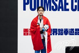 公认品势女子青少年组别第三名 - 中国香港跆拳道品势队得奖者 刘子琦