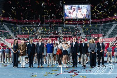 頒獎嘉賓: 文化體育及旅遊局體育專員  蔡健斌先生 JP